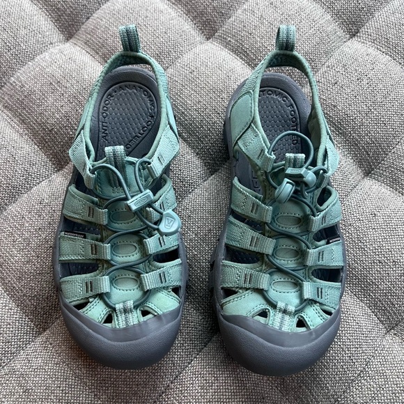 Women’s Keen Sandals - Picture 1 of 13